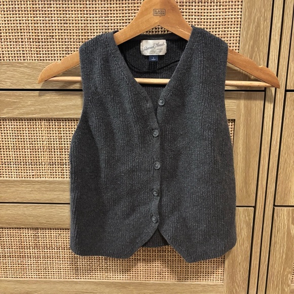 Universal Thread Tops - Universal Thread Charcoal Gray Button-Front Knit Vest